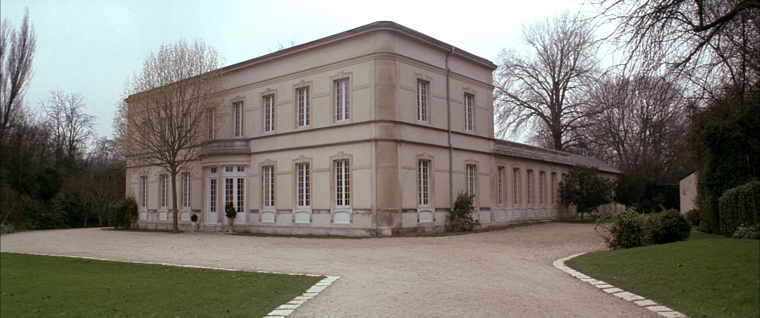 The garden facade of the Musée Nissim de Camondo on a bare winter morning